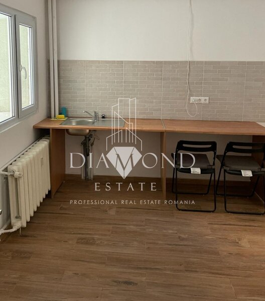 Metrou Stefan cel mare, spatiu nemobilat 2 camere in bloc, parter,